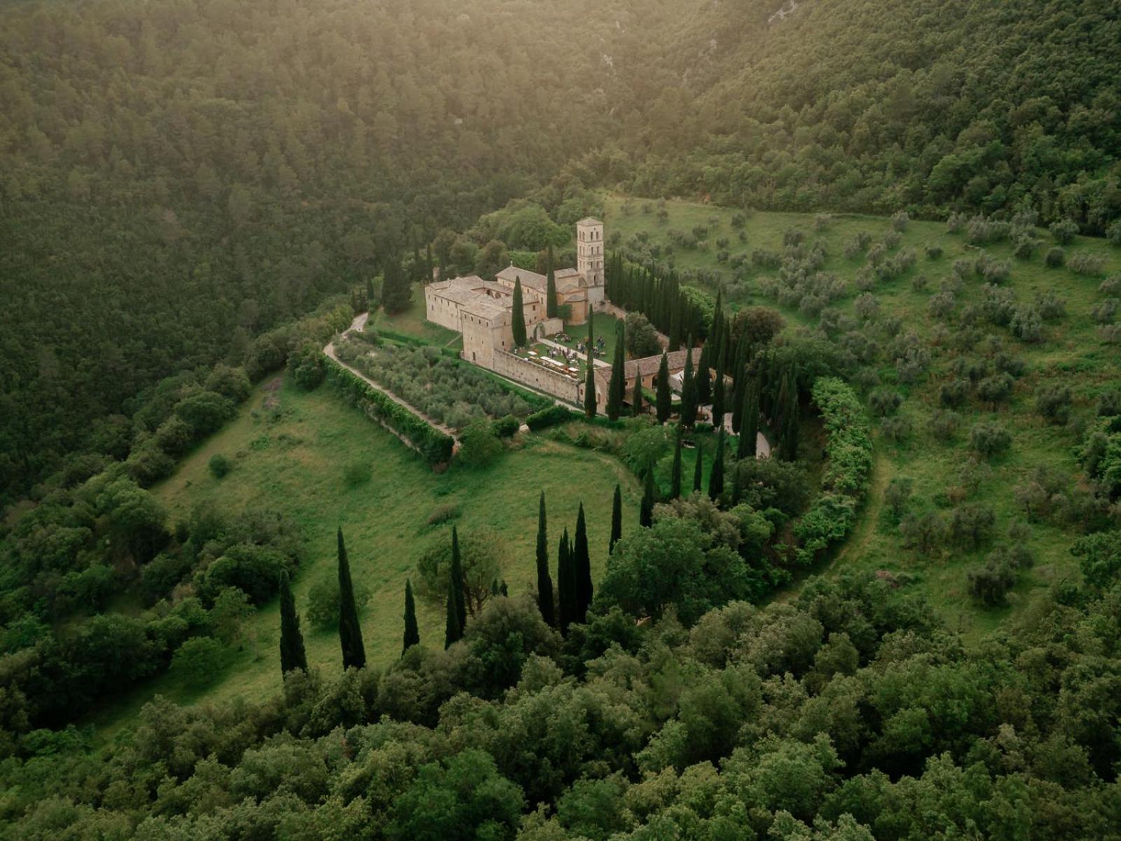 Abbazia San Pietro In Valle 페렌틸로 외부 사진