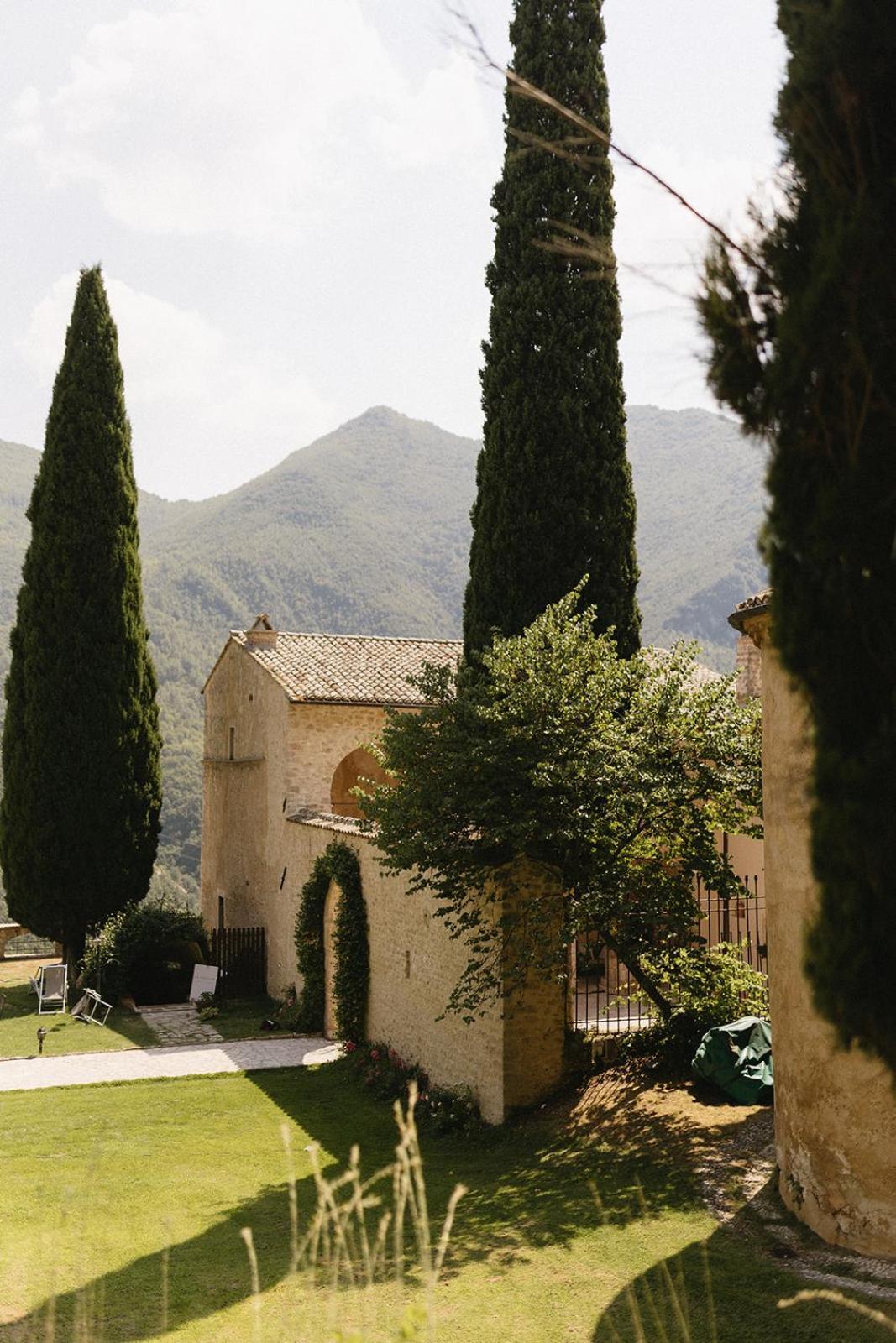 Abbazia San Pietro In Valle 페렌틸로 외부 사진